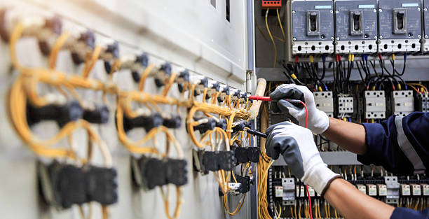 Professional Electrician technician working in Gateway, FL